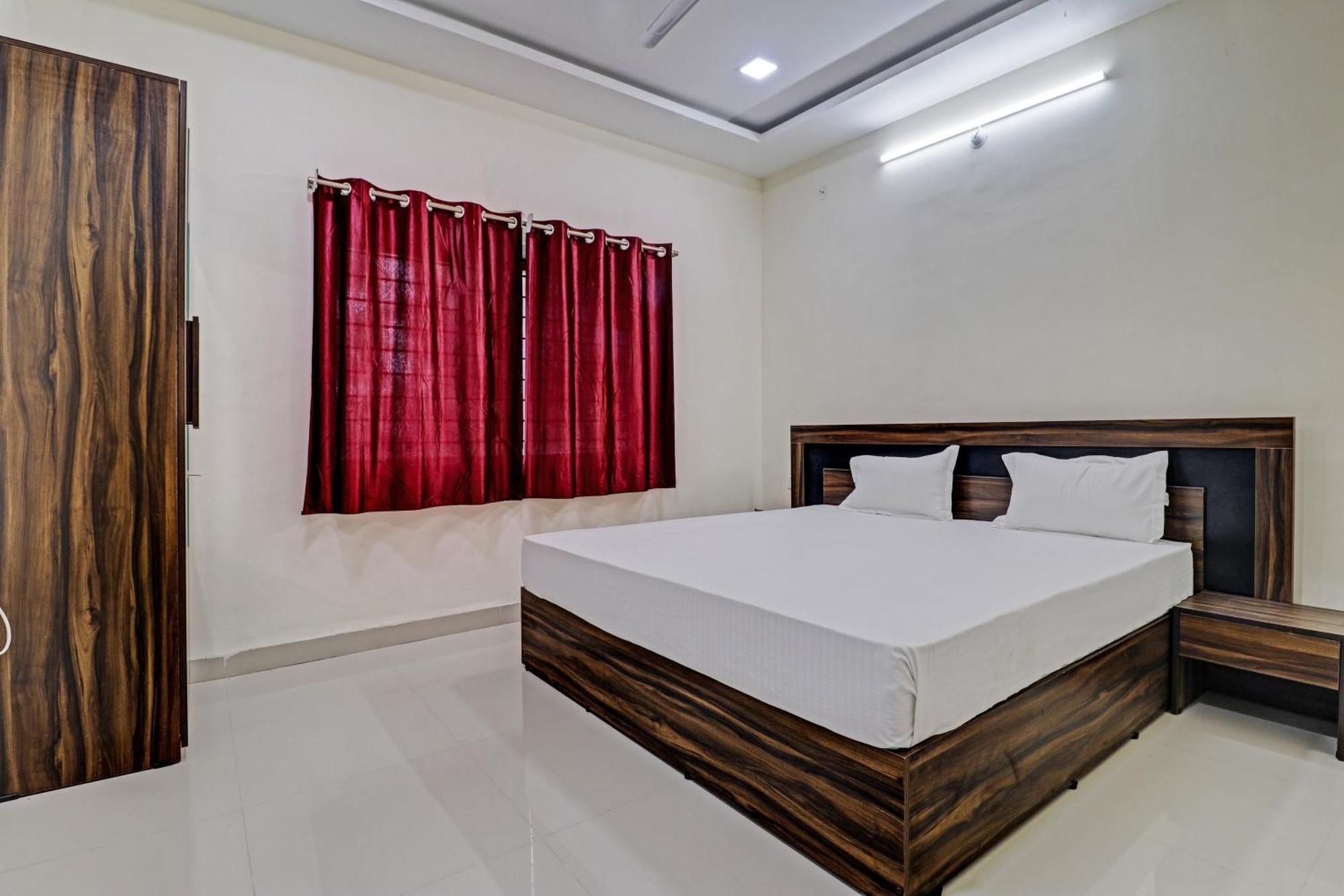 Super Hotel O Midway Treat Dhar Exterior photo