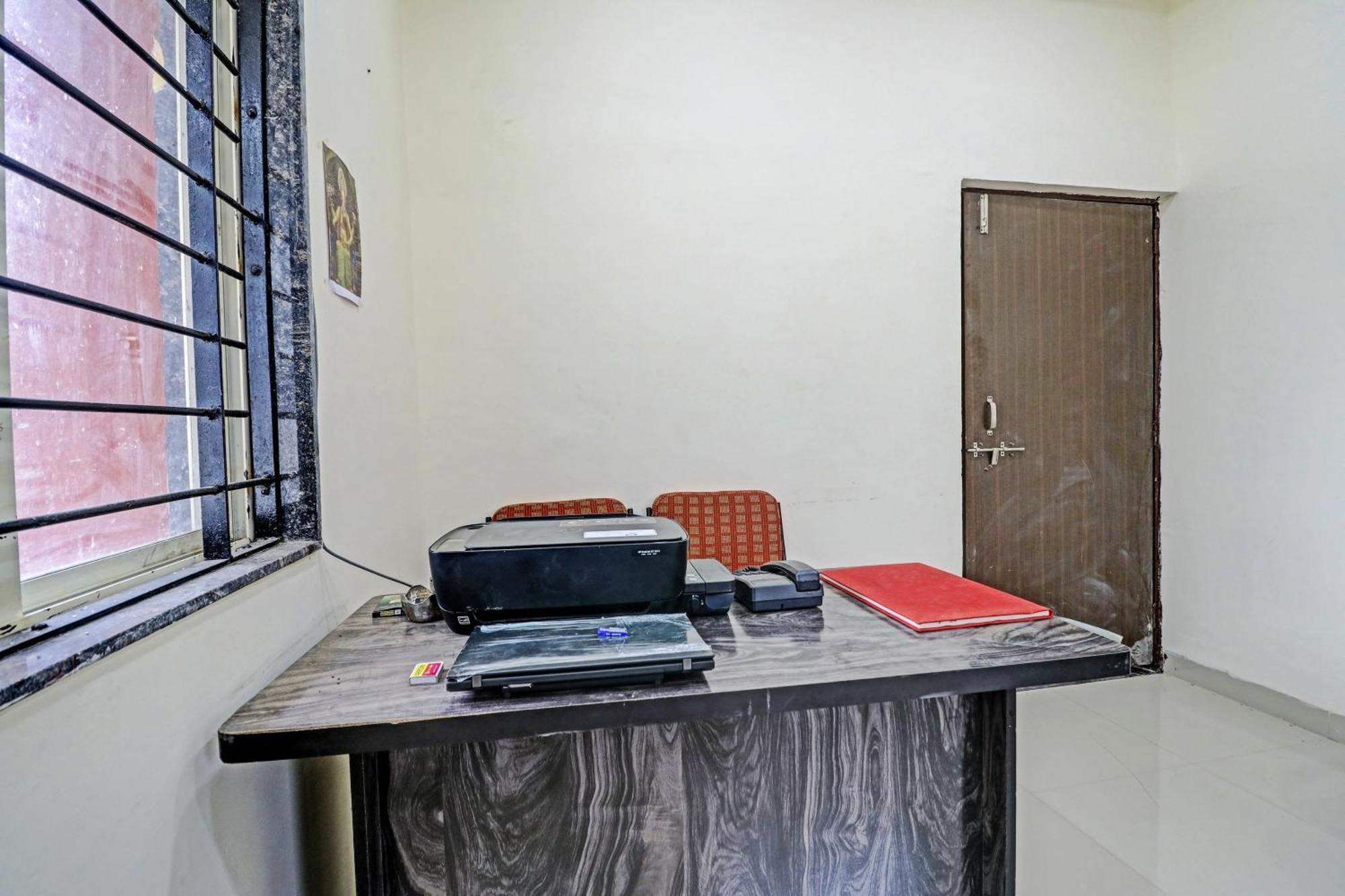 Super Hotel O Midway Treat Dhar Exterior photo