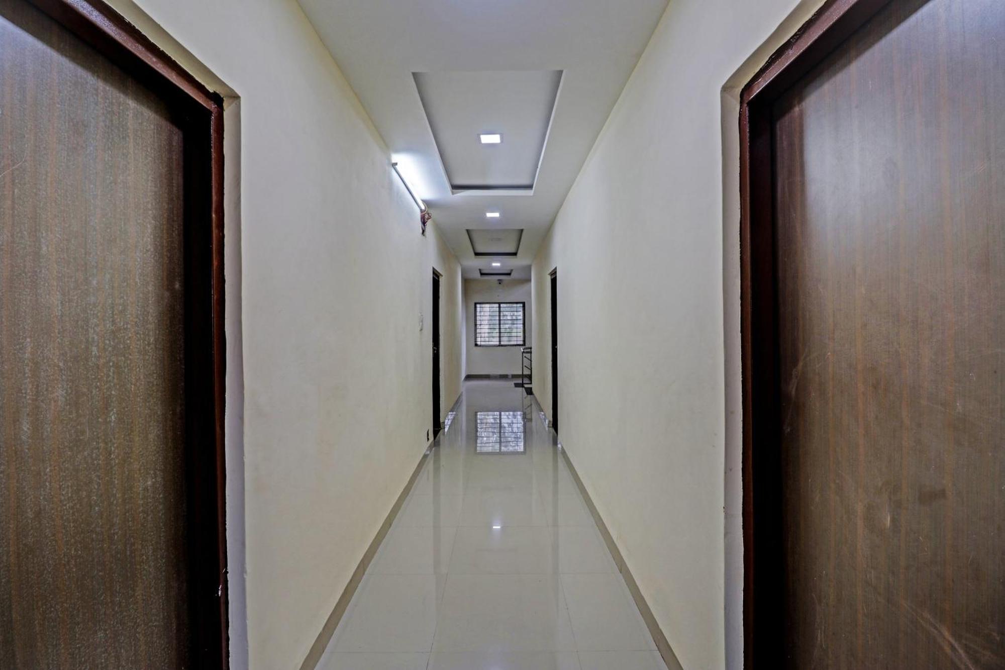 Super Hotel O Midway Treat Dhar Exterior photo