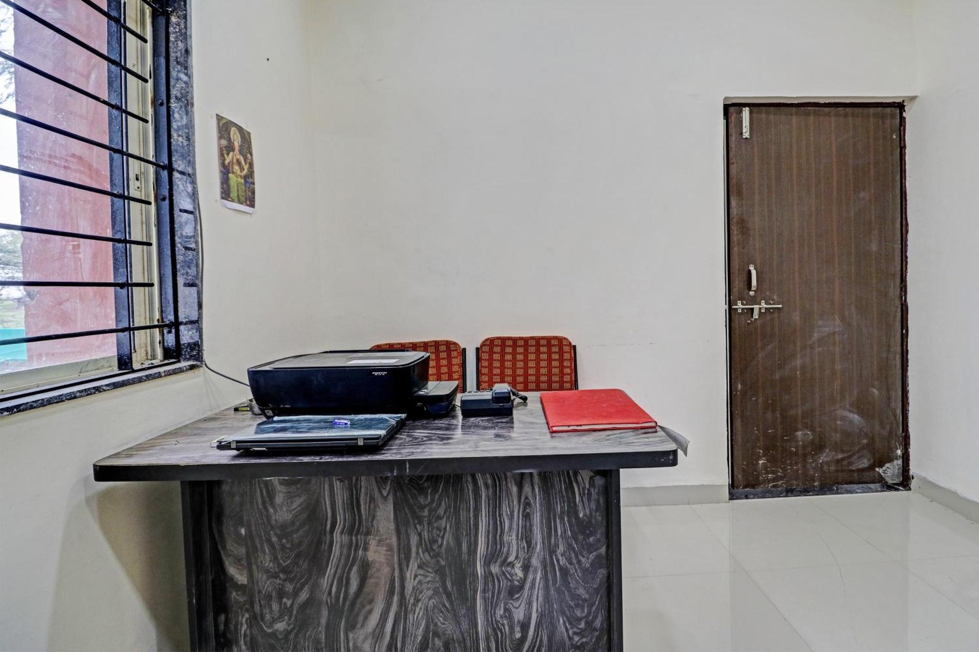 Super Hotel O Midway Treat Dhar Exterior photo